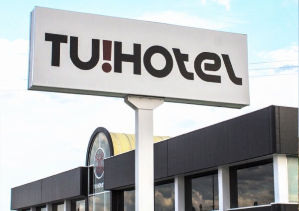 Tuhotel poste